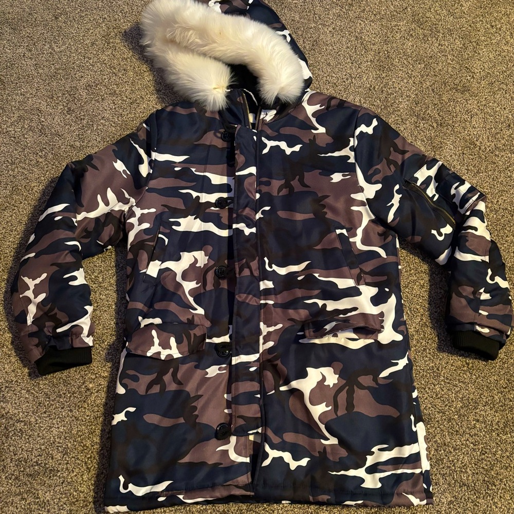 Men’s blue camo down fur coat